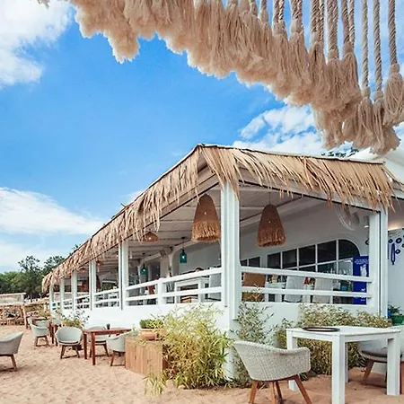 Flores Garden Sea View With Balcony Черноморец