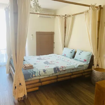 Flores Garden Sea View With Balcony 체르노모레츠