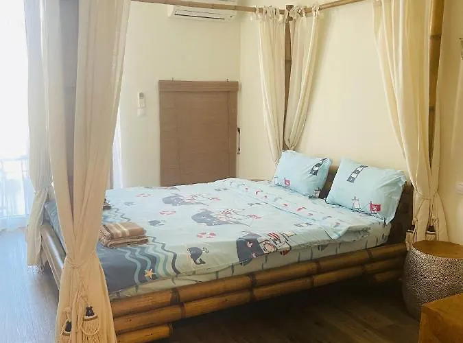 Flores Garden Sea View With Balcony Chernomorets